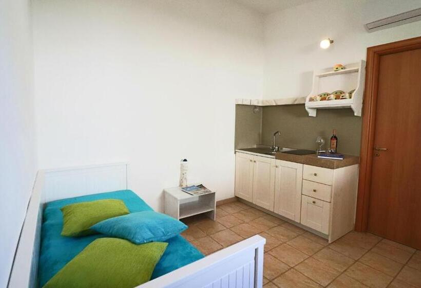 בונגלו סטנדרט עם נוף לגינה, Torre Santo Stefano