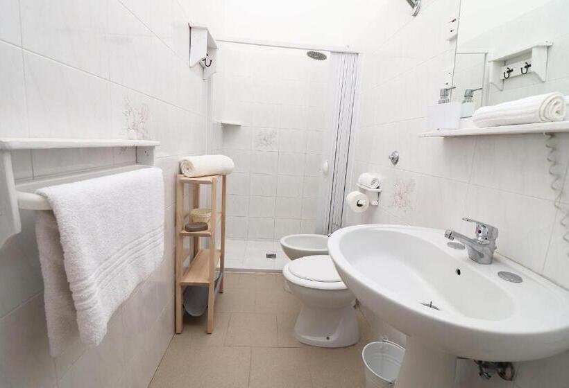 בית, 2 חדרי שינה, Torre Santo Stefano