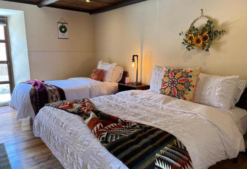 חדר משפחתי, Hacienda Santa Ana Lodging