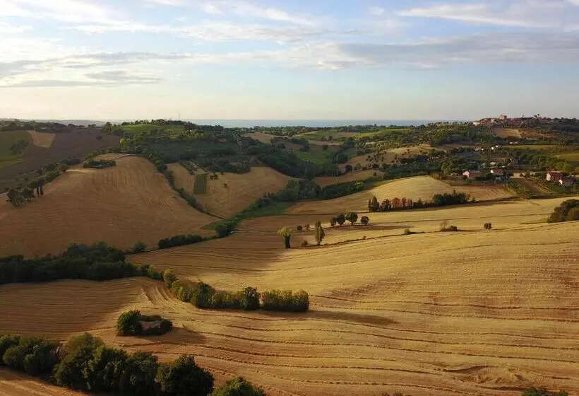 プールビュースタンダードルーム, La Meriggia Senigallia Agriturismo