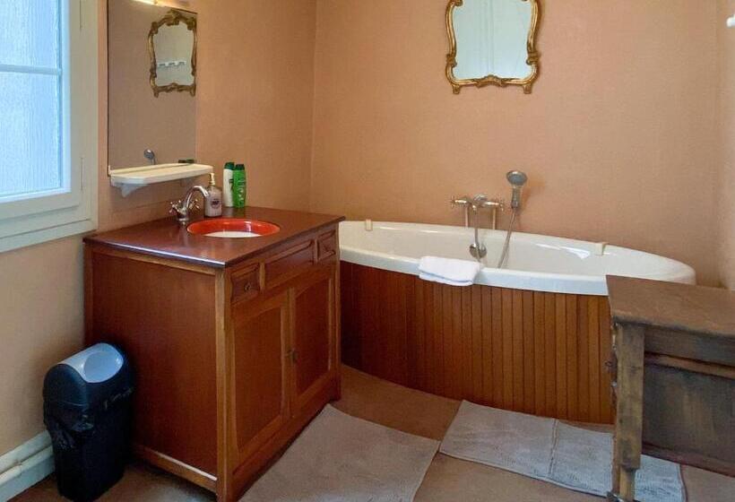 غرفة ديلوكس, Nogapatio   Maison D Hôtes   Bnb