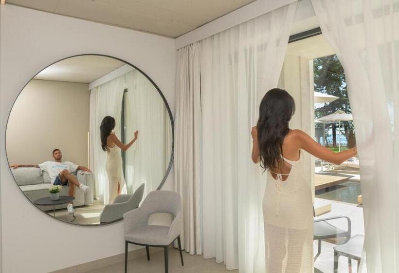 可看到泳池的单人间, Ensana Aquahouse