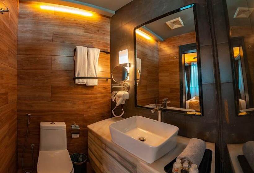 اتاق لوکس, Chen Beach Inn