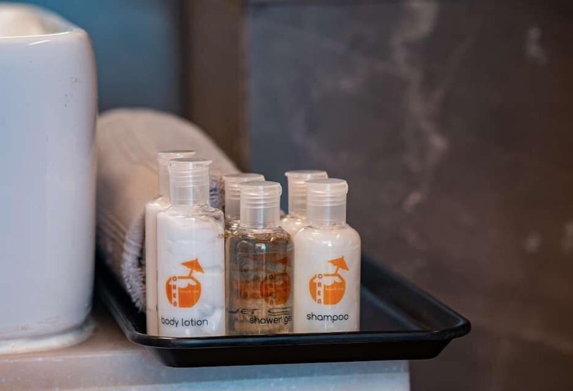 اتاق لوکس, Chen Beach Inn