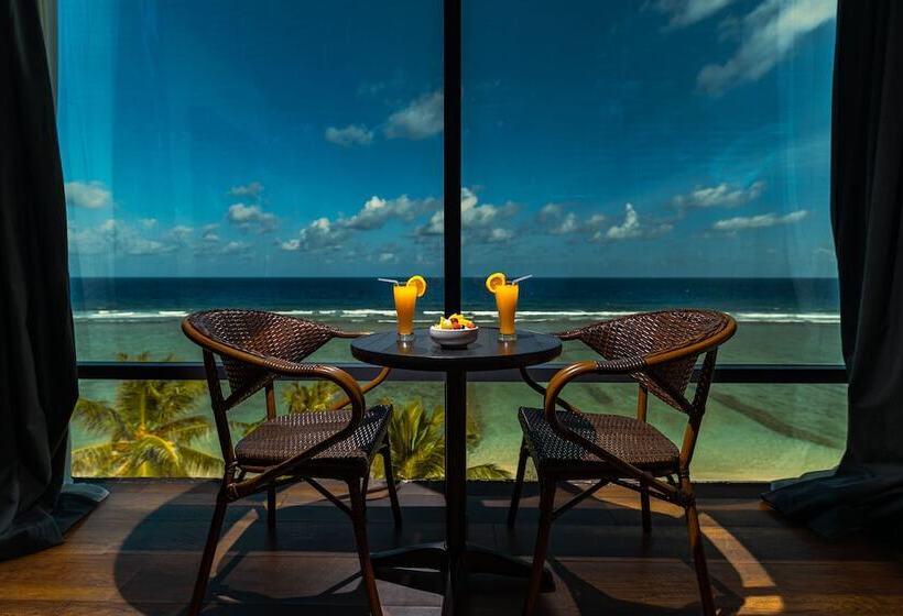 اتاق لوکس, Chen Beach Inn