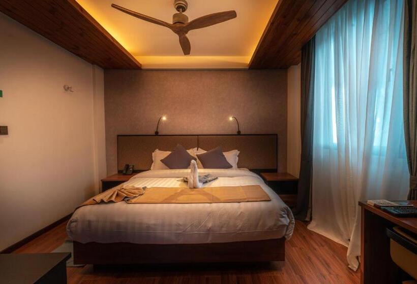 اتاق لوکس, Chen Beach Inn