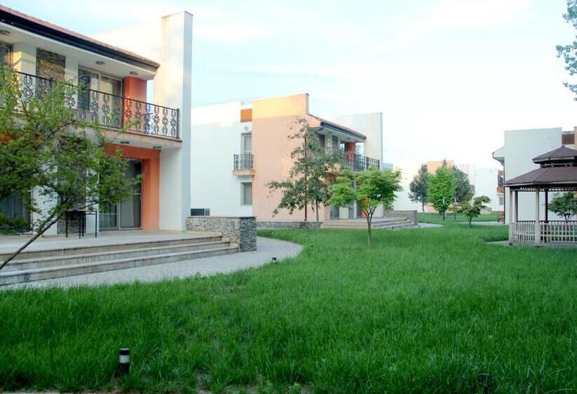 سوییت خانوادگی, Sheki Olimp Villa