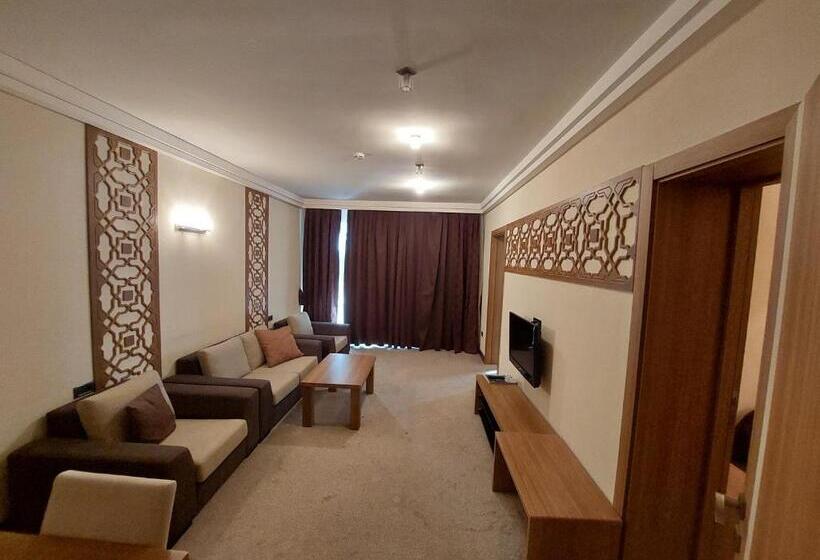 سوییت خانوادگی, Sheki Olimp Villa
