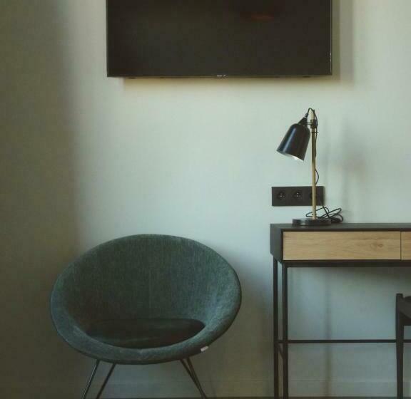 חדר דלוקס, Site78