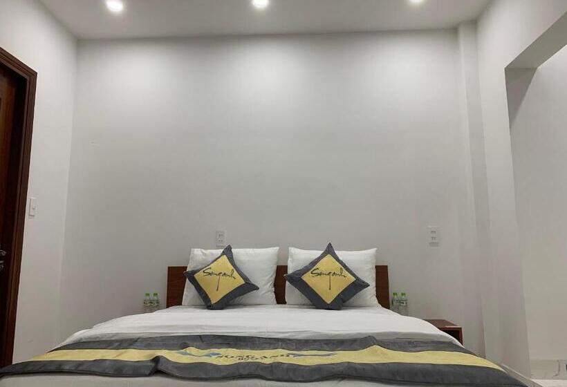 패밀리 룸, Song Anh