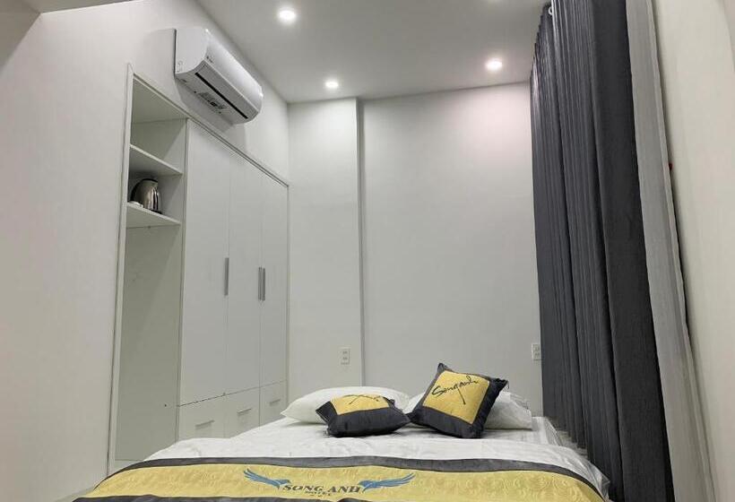 패밀리 룸, Song Anh