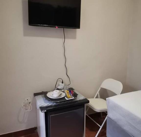 اتاق اکونومی یک تخته, Fabulous Rest Inn