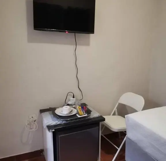 اتاق اکونومی یک تخته, Fabulous Rest Inn