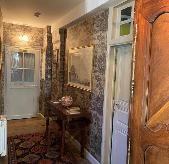 غرفة عائلية مطلّة علي الحديقة, Le Clos Rodolphe