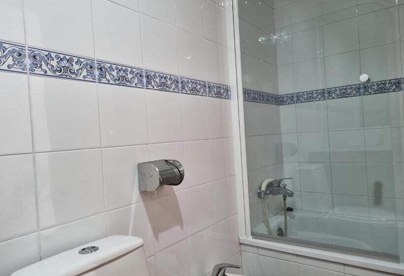 اتاق استاندارد سه نفره, Ncantadarooms