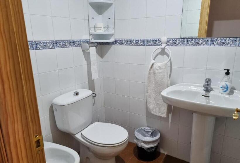 اتاق استاندارد سه نفره, Ncantadarooms