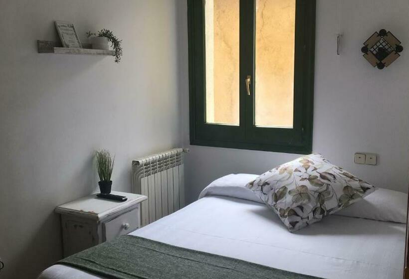 اتاق استاندارد یک نفره, Ncantadarooms