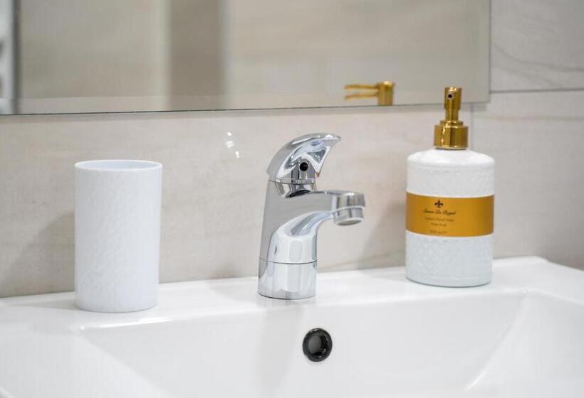 חדר סטודיו סטנדרד, Wow Studios For Rent   Bul Montevideo 25a   B