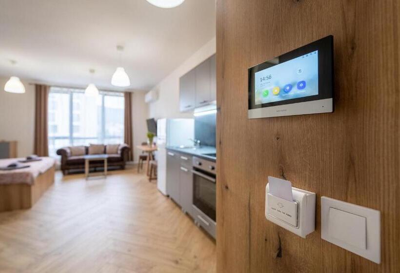 סטודיו דלוקס, Wow Studios For Rent   Bul Montevideo 25a   B