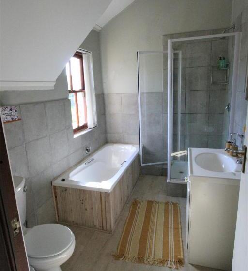 ファミリールーム, Colourful Bnb