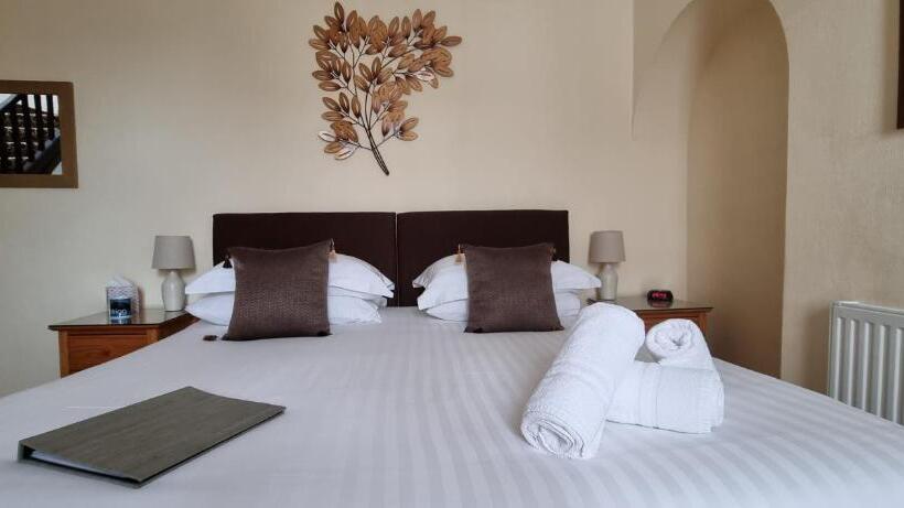 Quarto Estandar, Glencoe Guest House