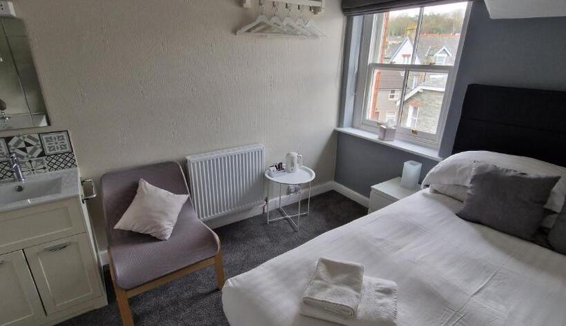 スタンダードシングルルーム, Glencoe Guest House