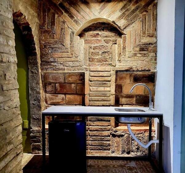 סוויטה, Guest House & Art Gallery