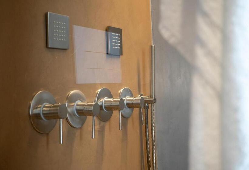 디럭스 룸, Locanda Susuiusu Keyless Entry