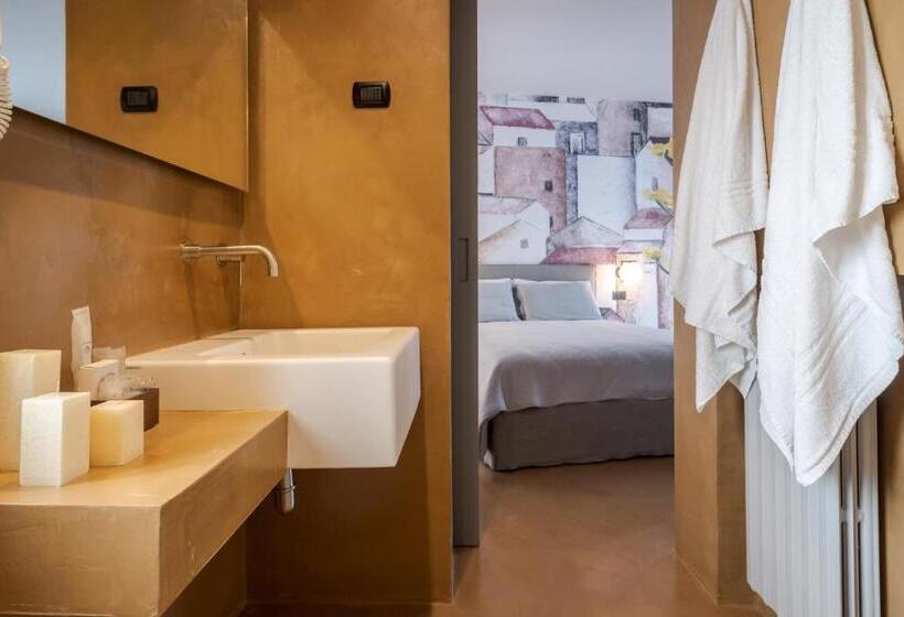 발코니 디럭스 룸, Locanda Susuiusu Keyless Entry