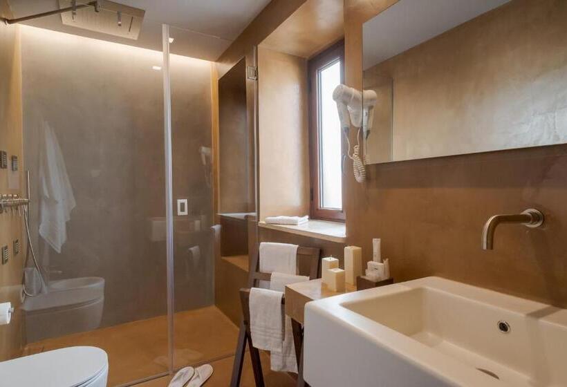 발코니 디럭스 룸, Locanda Susuiusu Keyless Entry