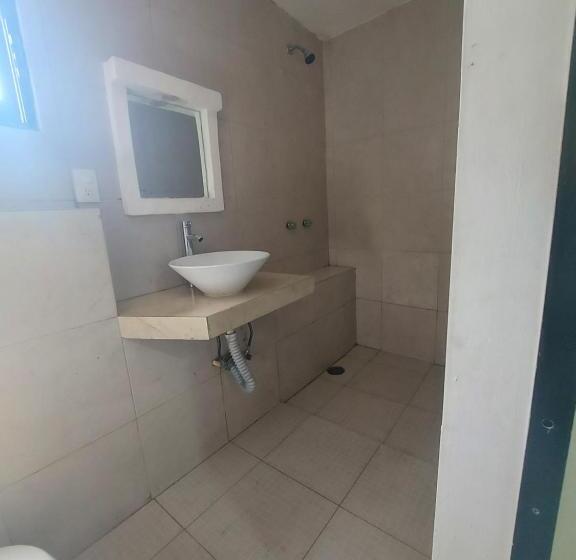 Quarto Triplo Estandar, El Ancla
