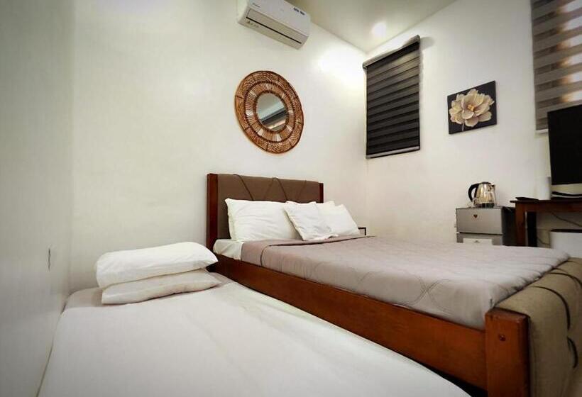 패밀리 스튜디오, The Philip Ann Resort