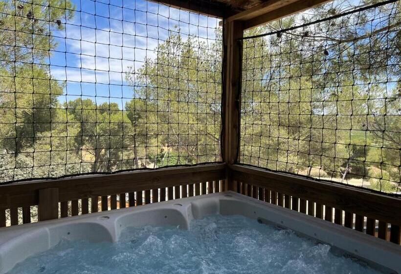 ハイドロマッサージバス付きスイート, Villa Occitana