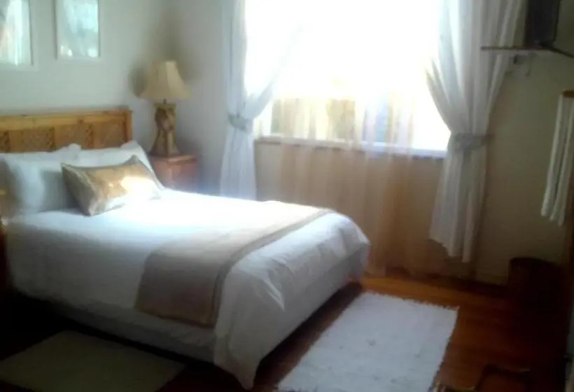 エコノミールーム, Access Guest House