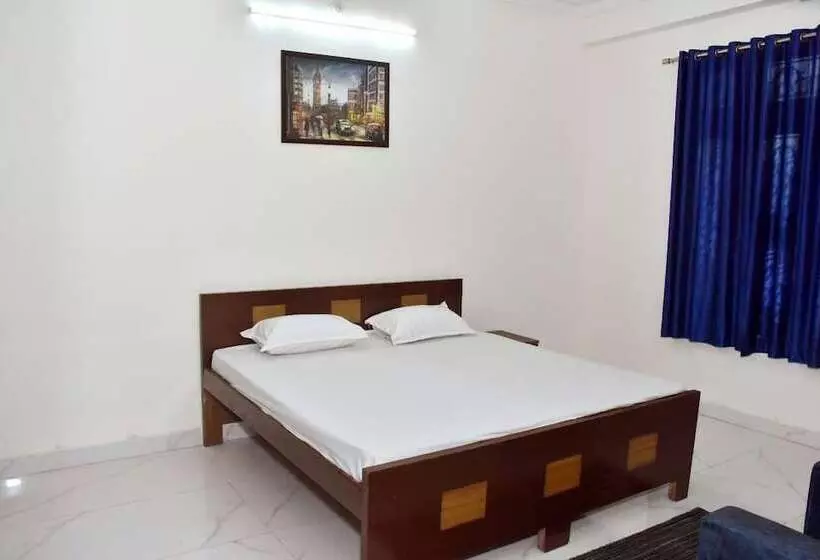 Deluxe-huone, Krishnam Guest House