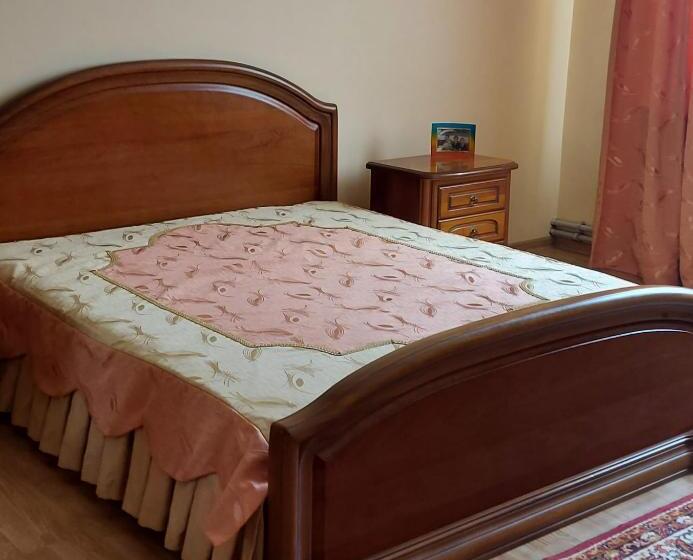 חדר משפחתי, Bb Student