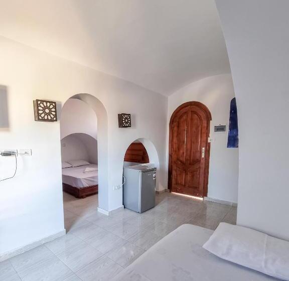 اتاق استاندارد چهار تخته, Coral Reefs Hotel Dahab