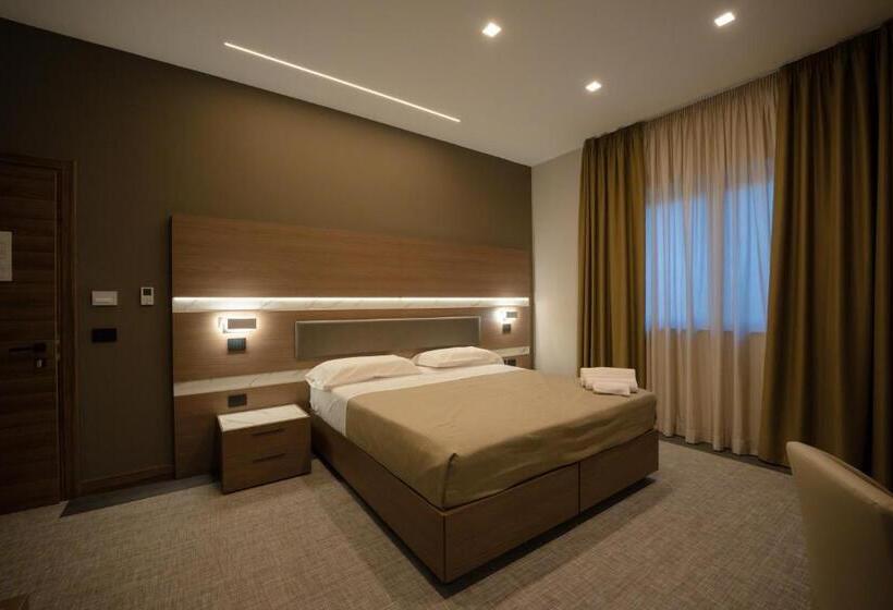 스탠다드 룸, Building