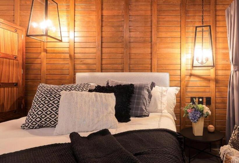 سوییت جونیور, Casamada