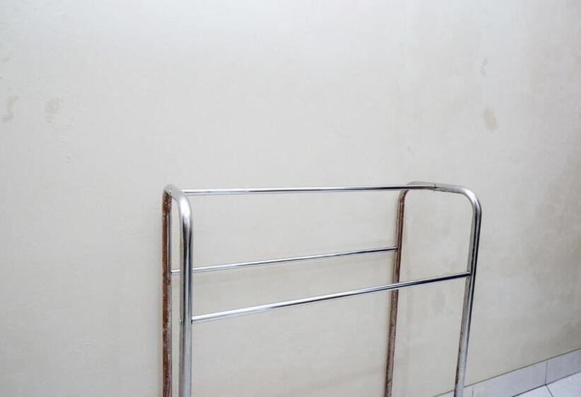 スタンダードルーム, Koolkost Syariah At Jalan Juanda Solo   Minimum Stay 6 Nights