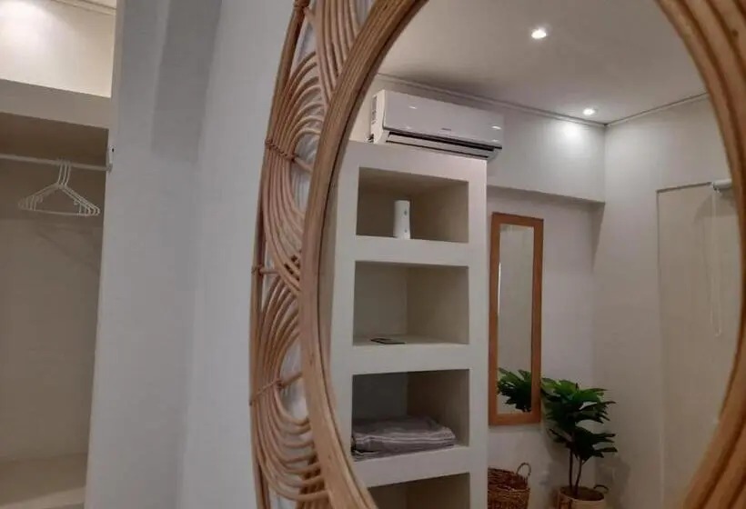 デラックススタジオ, Zulu Surf Hotel Tamarindo