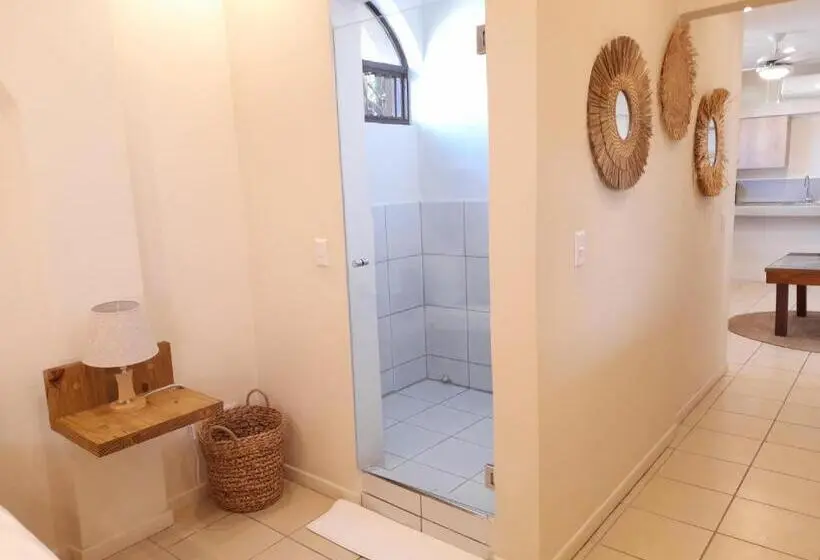 デラックススタジオ, Zulu Surf Hotel Tamarindo