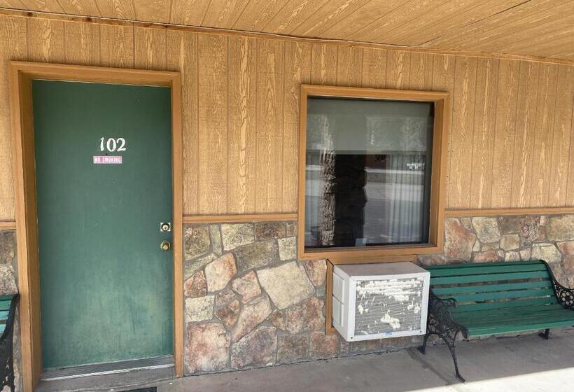 غرفة قياسية سرير كينج, Rainbow Lodge