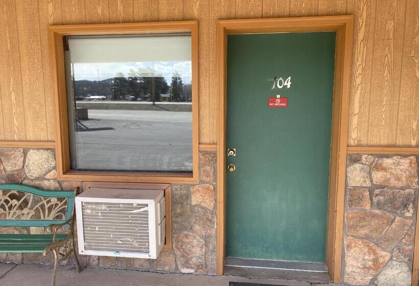 غرفة قياسية سرير كينج, Rainbow Lodge