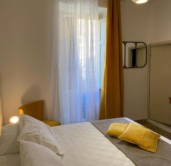 اتاق استاندارد با بالکن, Biancas