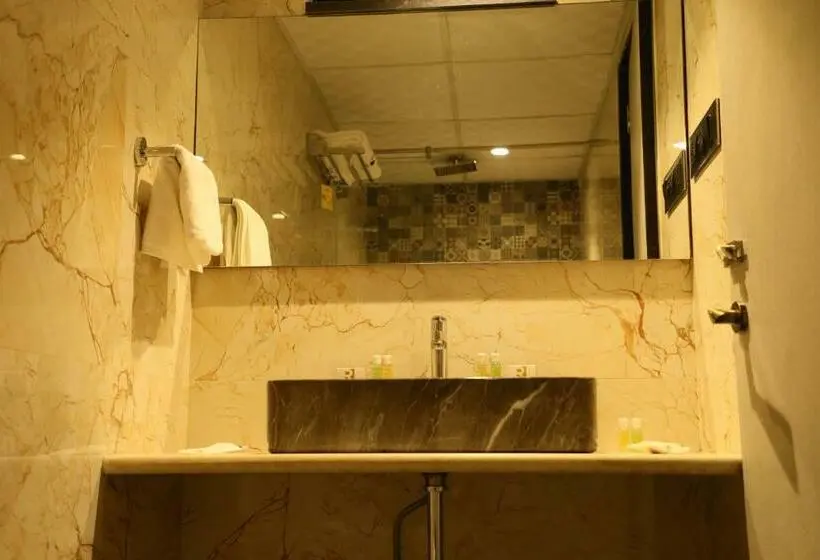 デラックスルーム, Rich Hotel Mumbai