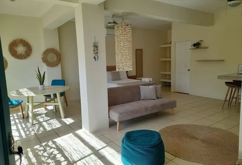 スイート, Zulu Surf Hotel Tamarindo