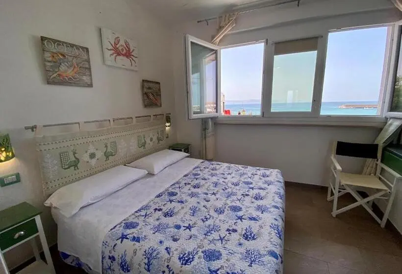 オーシャンビュースタンダードルーム, Casetta Al Mare
