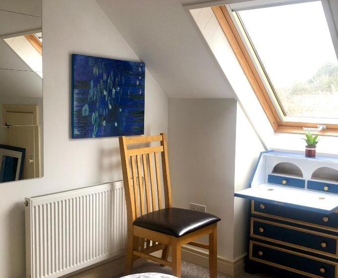 ガーデンビュースタンダードルーム, Streamside B And B With Parking