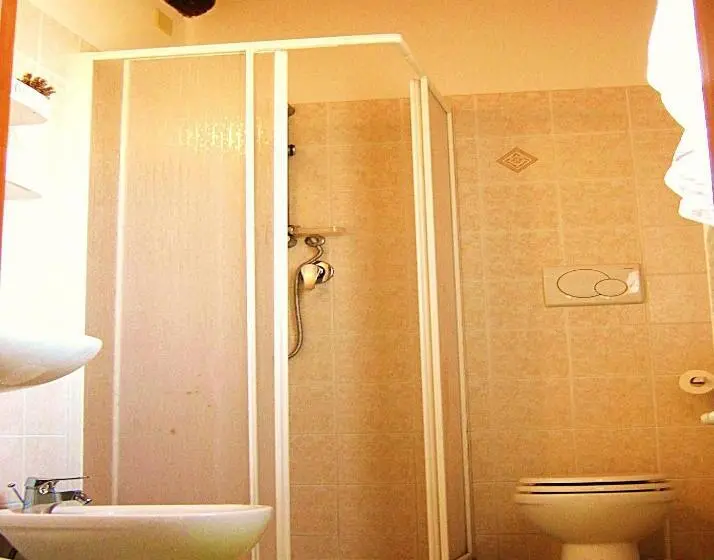 Standard Kolmen Hengen Huone, Agriturismo La Valle Dell Albegna